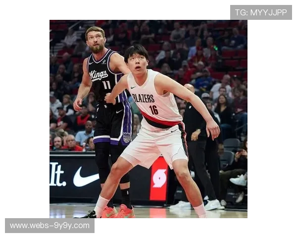 杨瀚森出战引热议 开拓者对湖人比赛备受中国球迷关注